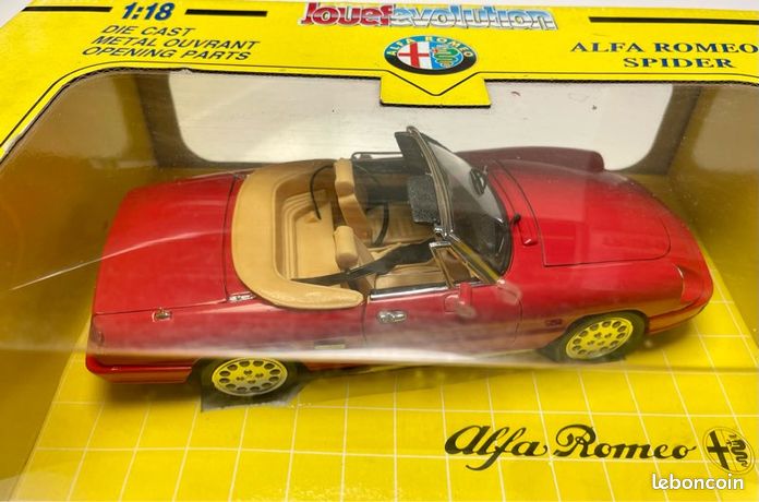 AX136 JOUEF EVOLUTION 1/18 1:18 ALFA ROMEO SPIDER PININFARINA