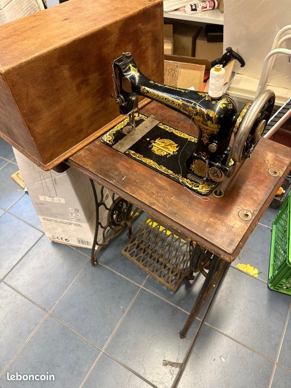 Machine à coudre (image 2)