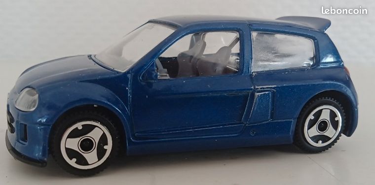 Miniature Bburago Promo – Renault Clio Armada – Echelle 1:43 – Rare
