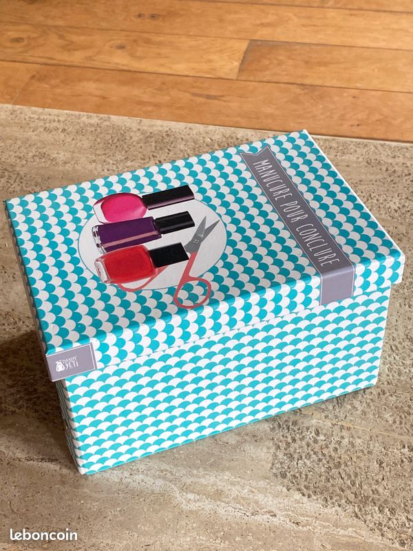 Boîte de rangement pour manucure ou autre (image 2)