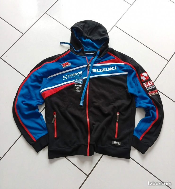 Meilleur Veste a capuche zippée SUZUKI GSXR 2022 - Le Pratique du Motard