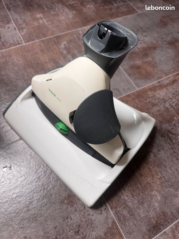Aspirateur Kobold VK200 + brosseur laveur + accessoires – Très bon état (image 6)