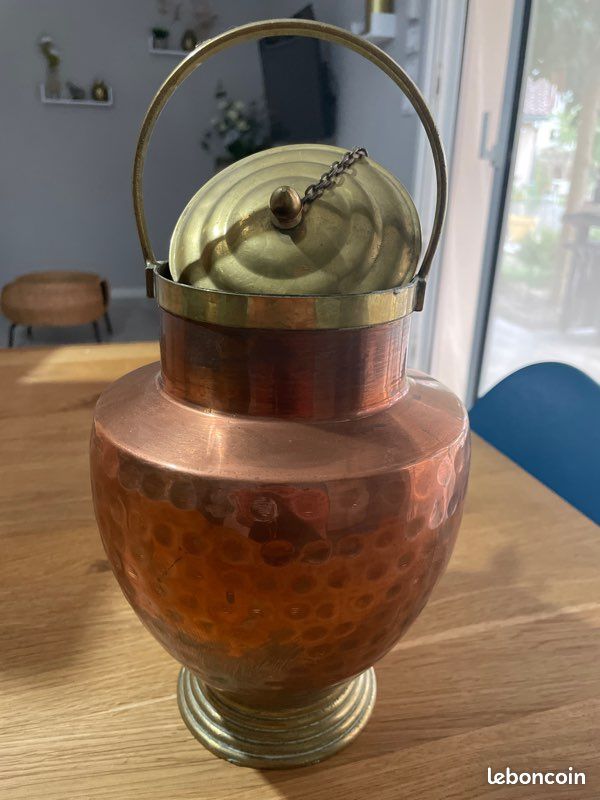 Buire ou carafe en cuivre (image 2)