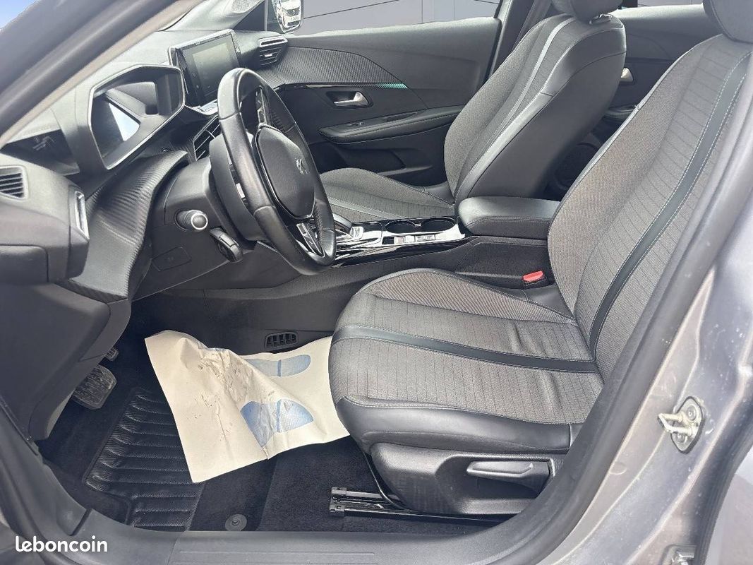 PEUGEOT 208 Electrique 50 kWh 136ch Allure (image 9)