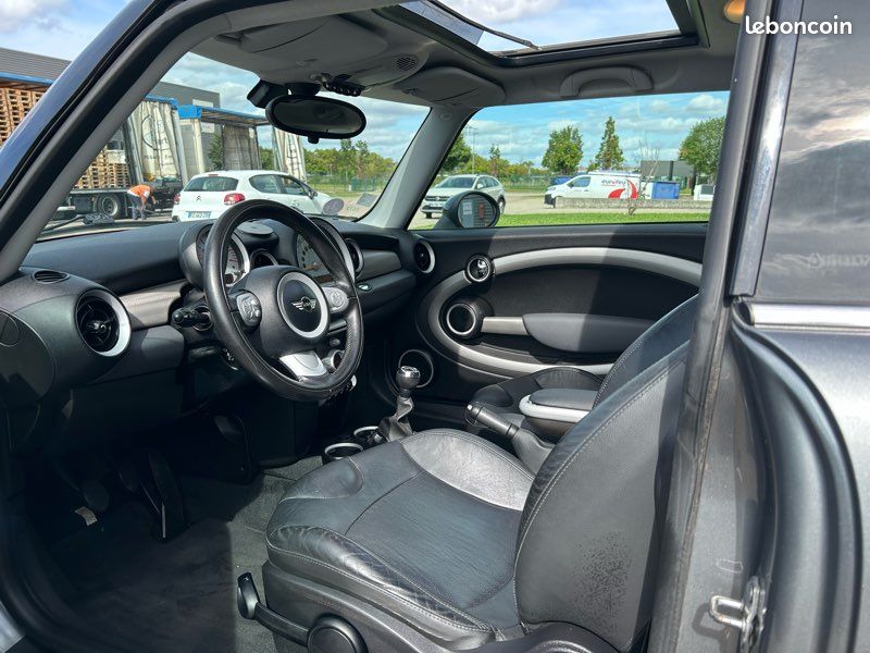 Mini Cooper 1.6 À 2690 (image 6)