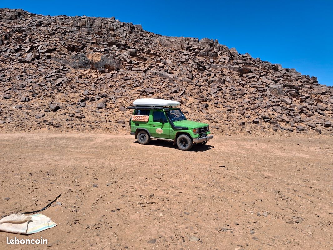 Toyota lj70 phare rond vends ou échange contre caravane (image 1)