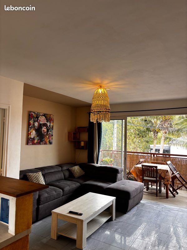 Appartement 2 pièces 50 m² · à Saint-Pierre · 50 m² · 1 050 €/mois