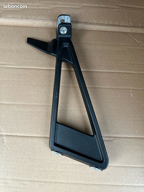 Repose pieds Aprilia RS 660 (image 1)