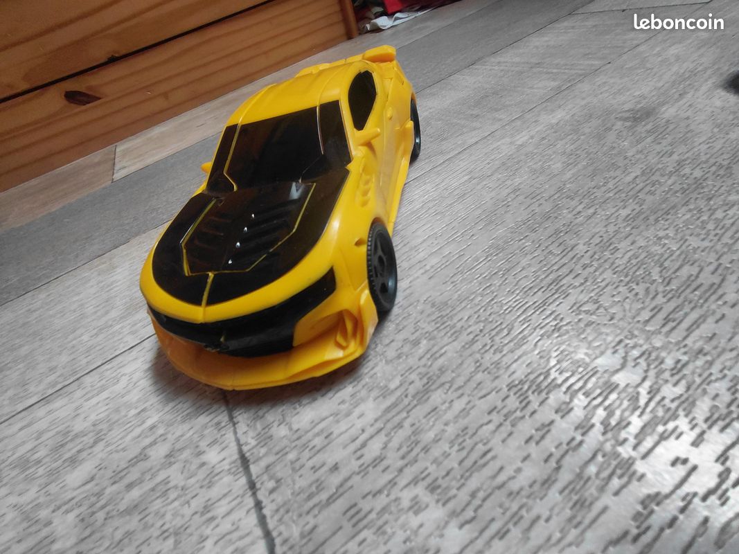 Voiture bubulbe transformeurse (image 3)