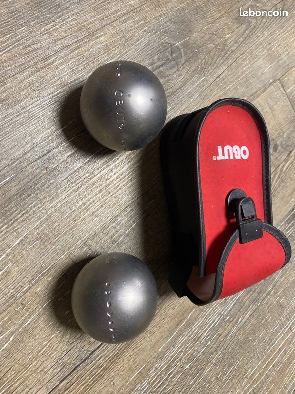 Doublette De Boules De Pétanque Obut - 650g Chaque - Acier - Occasion