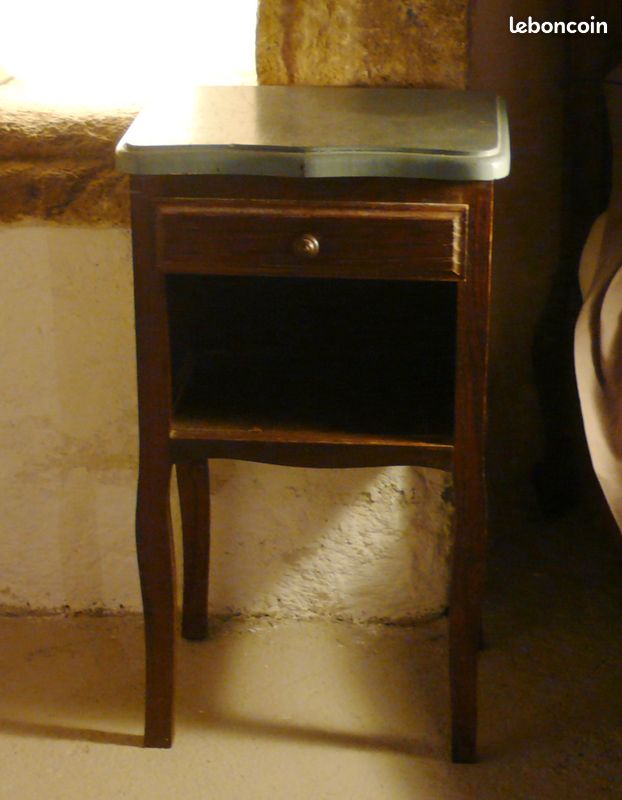Lit ancien 140x200 en bois avec sommier et matelas presque neuf (image 5)