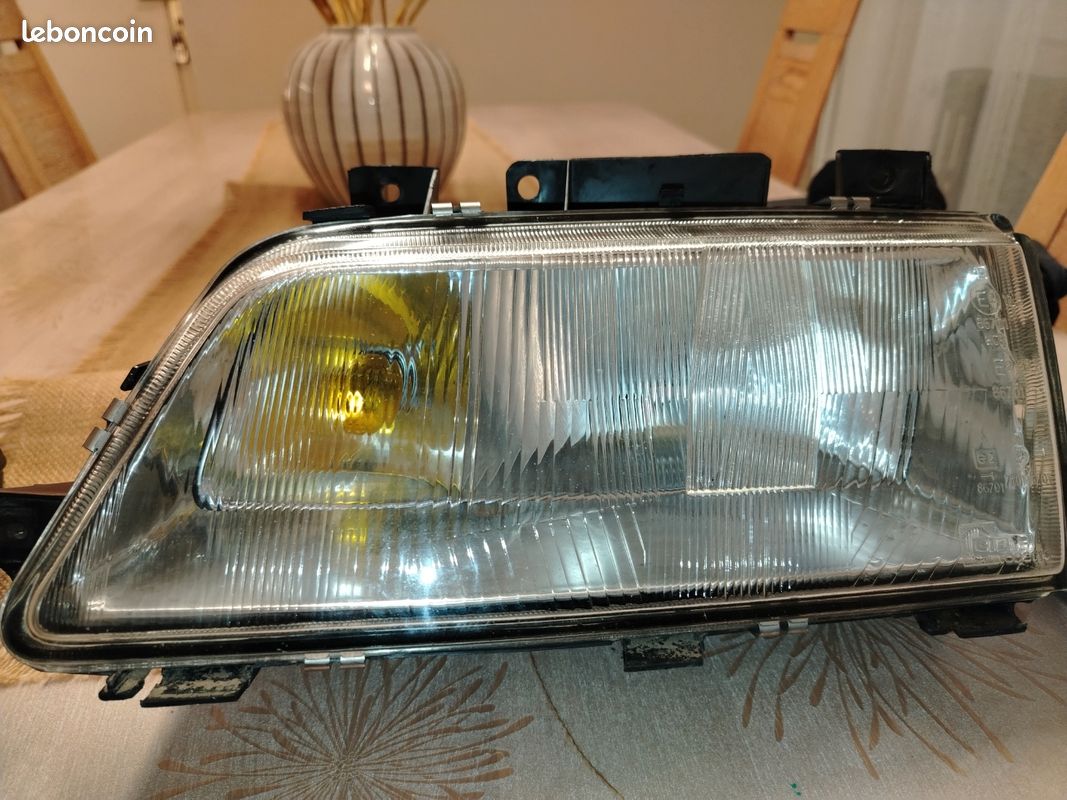 Casquettes De Phares PEUGEOT 405 (1987-1996) - ABS - Neufes - Accessoires