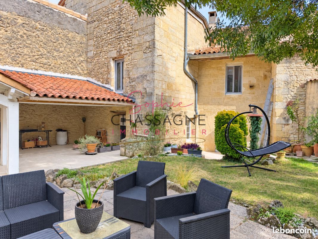 Maison 9 pièces 292 m² · à Saint-Émilion · 292 m² · 419 000 €