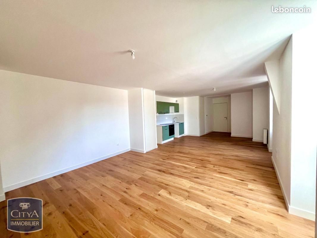 Appartement 3 pièces 70 m² · à Poitiers · 70 m² · 1 030 €