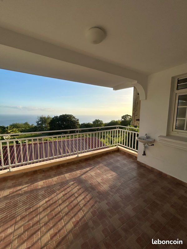 Appartement 3 pièces 63 m² · à Schoelcher · 63 m² · 820 €/mois