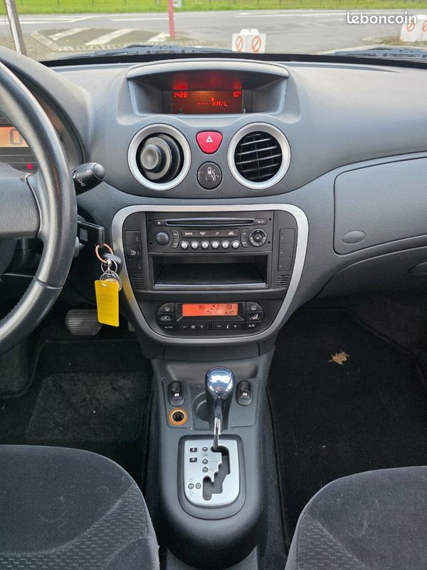 Citroën C3 1.6 EXCLUSIVE 108CV BOITE AUTO (image 8)