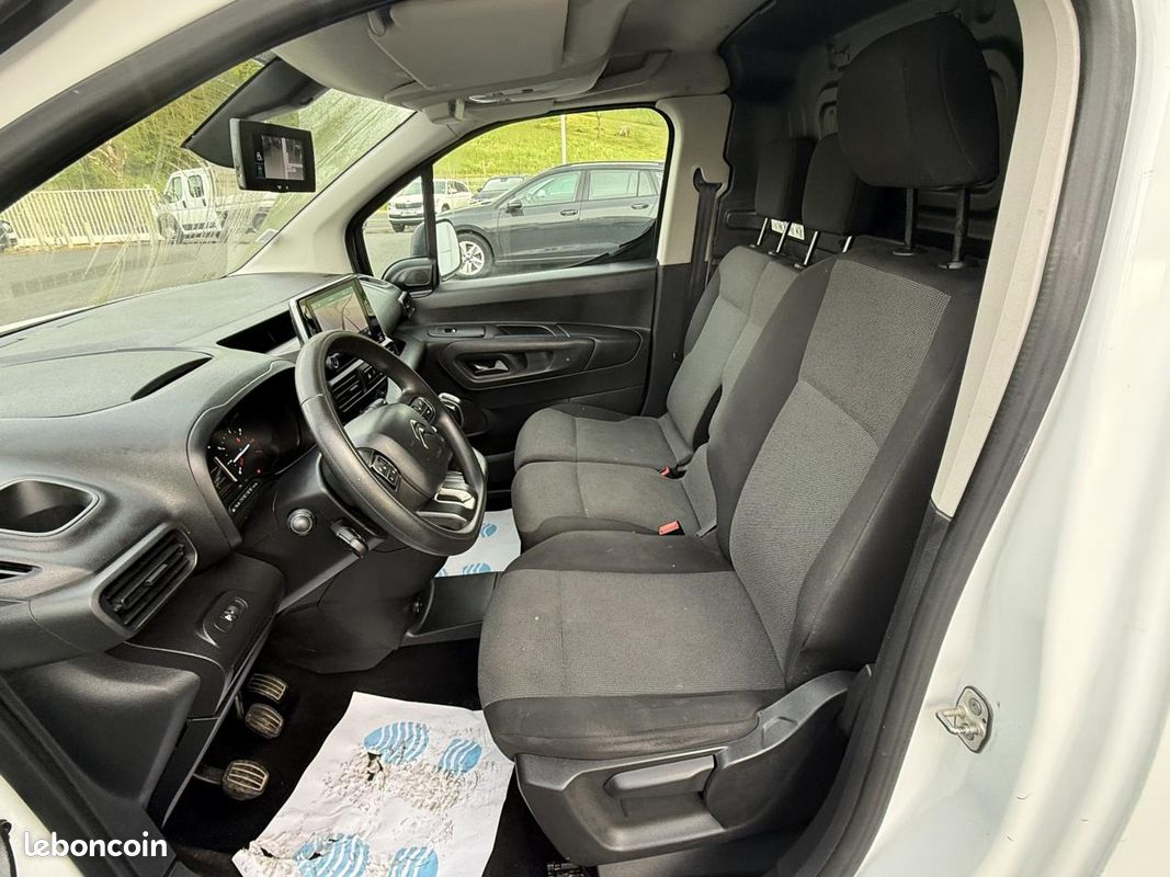 CITROEN BERLINGO 1.5 BlueHDi - 75 Fourgon M Worker 1000 kg TVA RECUPERABLE + ATTELAGE + CAMERA AR (image 9)