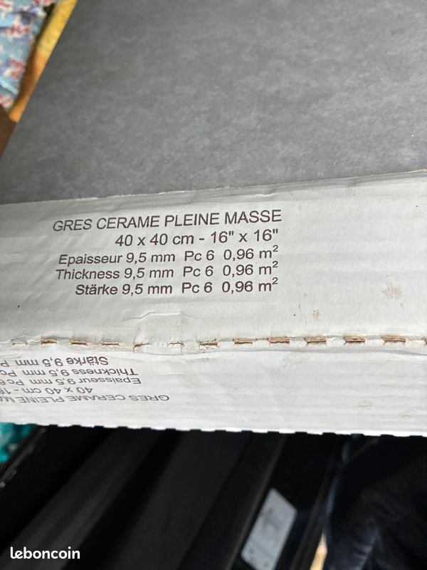 Carrelage gris 40x40 1m2 (image 3)