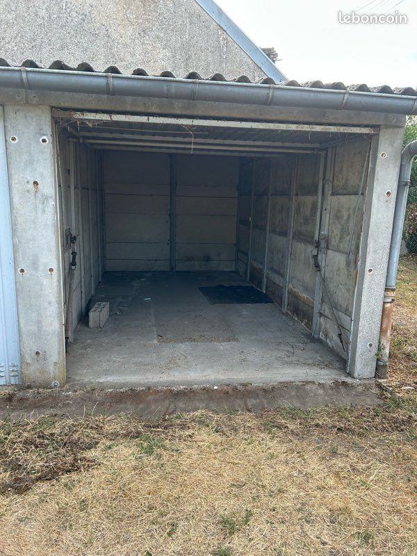 Garage · à Vierzon · 50 €/mois