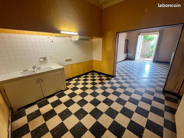 Maison de village 5 pièces 300 m²