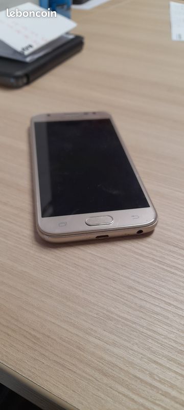 Samsung J3 (image 1)