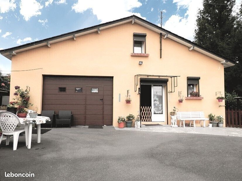 Maison 7 pièces 198 m² · à Poix-de-Picardie · 198 m² · 237 000 €