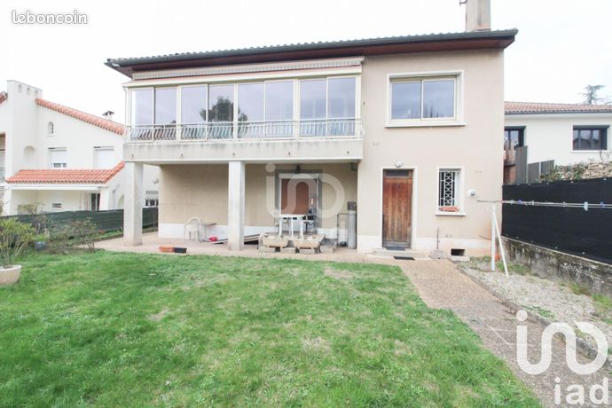 Maison 8 pièces 173 m²