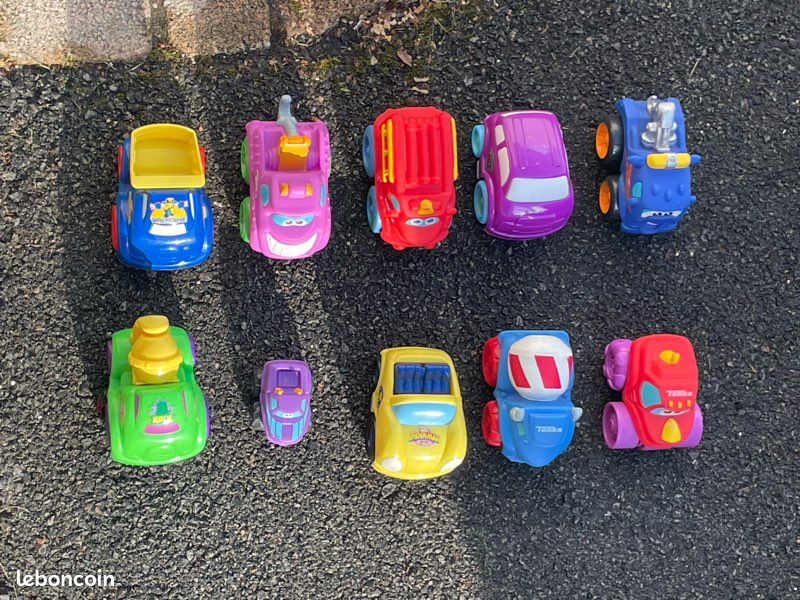 Lot de 10 voitures en plastique pour enfant (image 1)