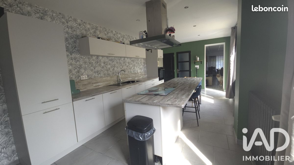 Maison 5 pièces 140 m² · à Bruay-la-Buissière · 140 m² · 194 000 €