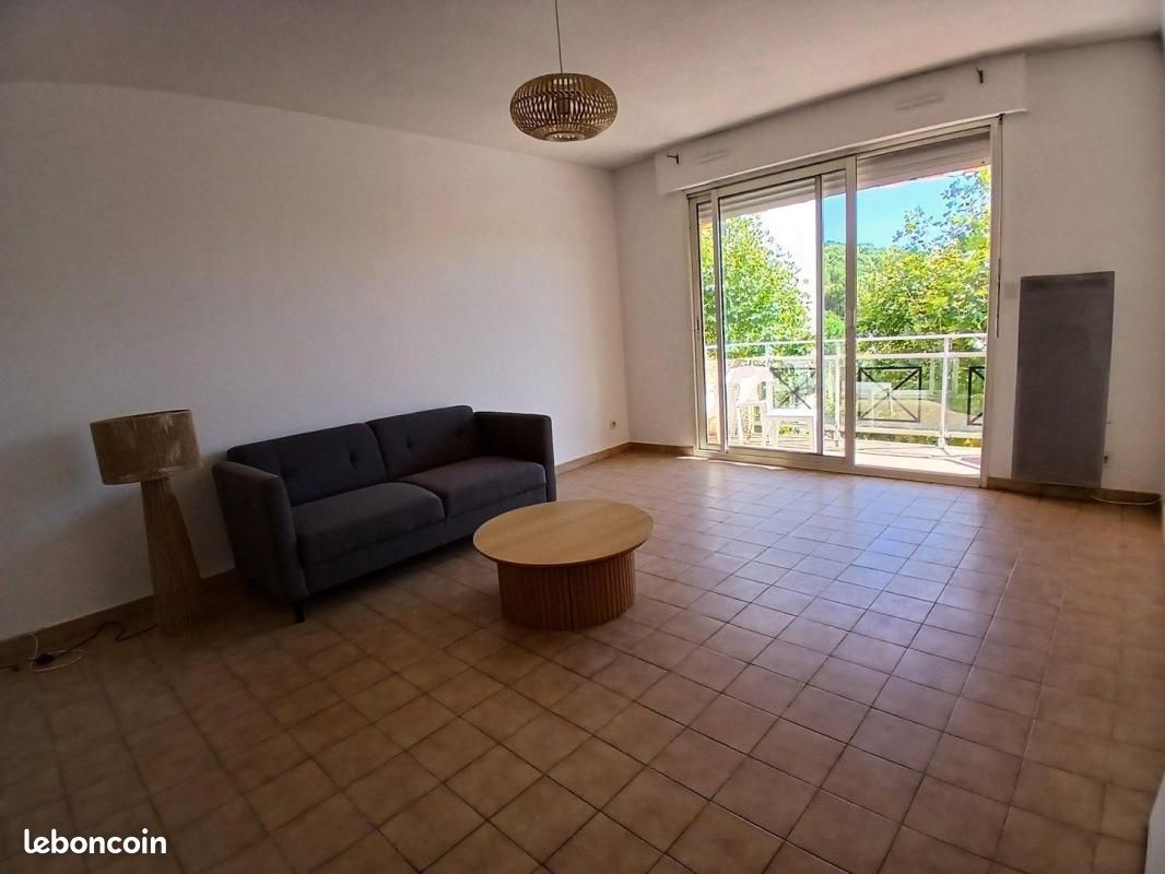 Appartement 2 pièces 49 m² · à Salon-de-Provence · 49 m² · 754 €/mois