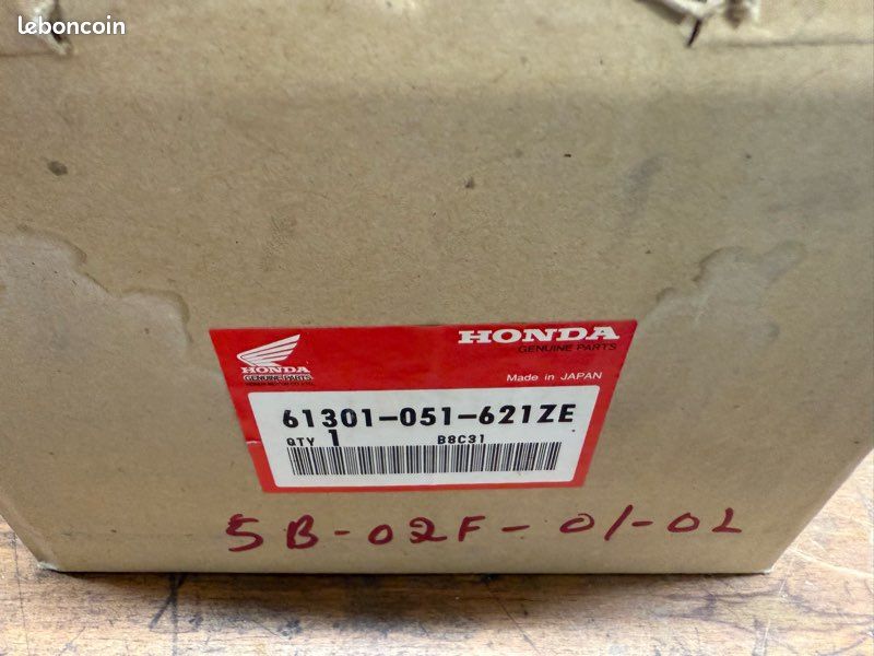 Cuvelage phare compteur Honda Dax 12v candy red (image 2)