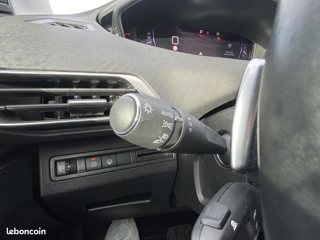 Peugeot 3008 1.5 BLUEHDI 130CH S&S ALLURE PACK EAT8 (image 15)