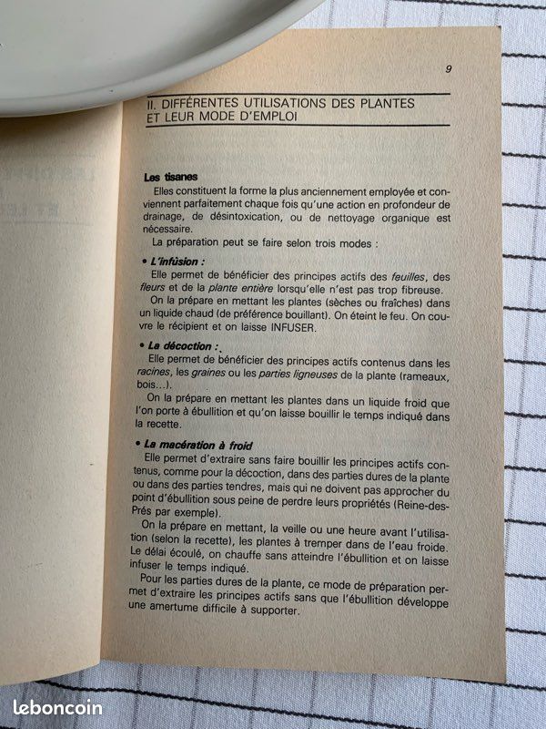 Livre : Tous mes secrets de santé par les plantes, tisanes & médecines naturelles. M. Et R. BONTEMPS (image 11)