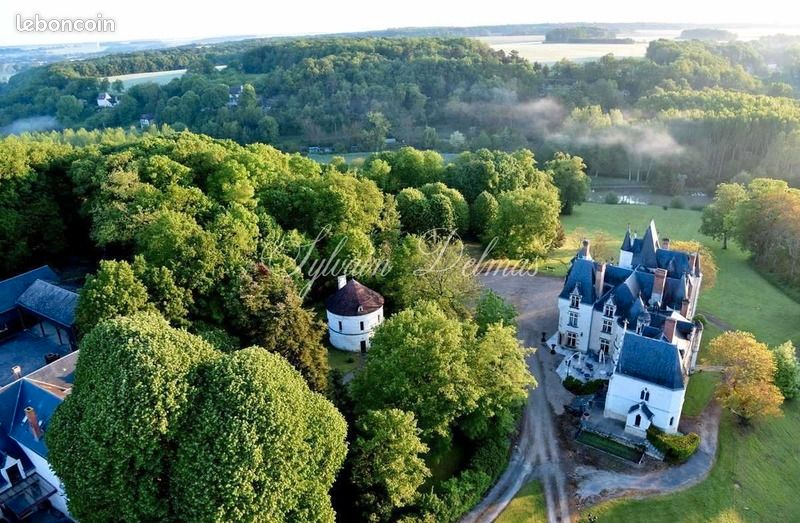 Maison 50 pièces 2000 m² · à Tours · 2 000 m² · 7 200 000 €