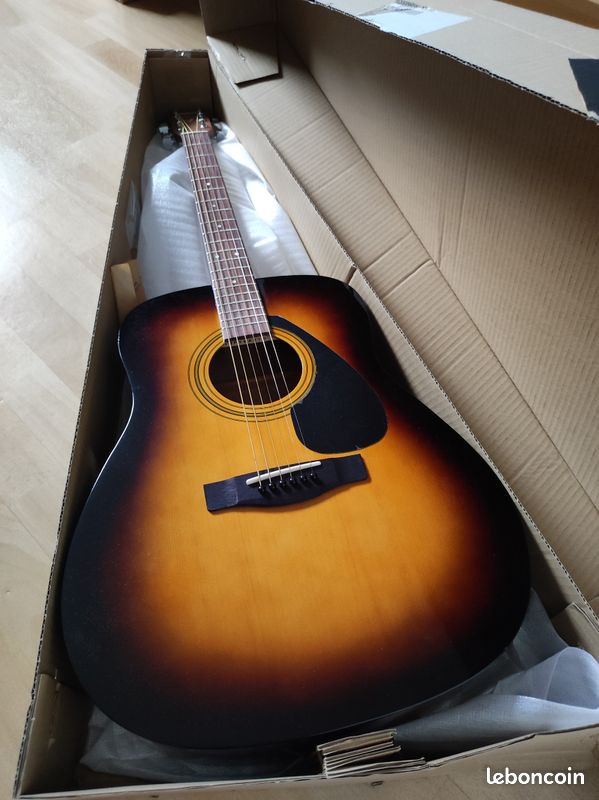 Guitare acoustique yamaha F310 brown sunburst (image 1)