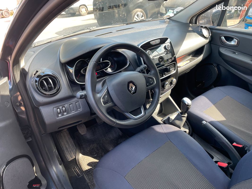 Renault clio (image 5)