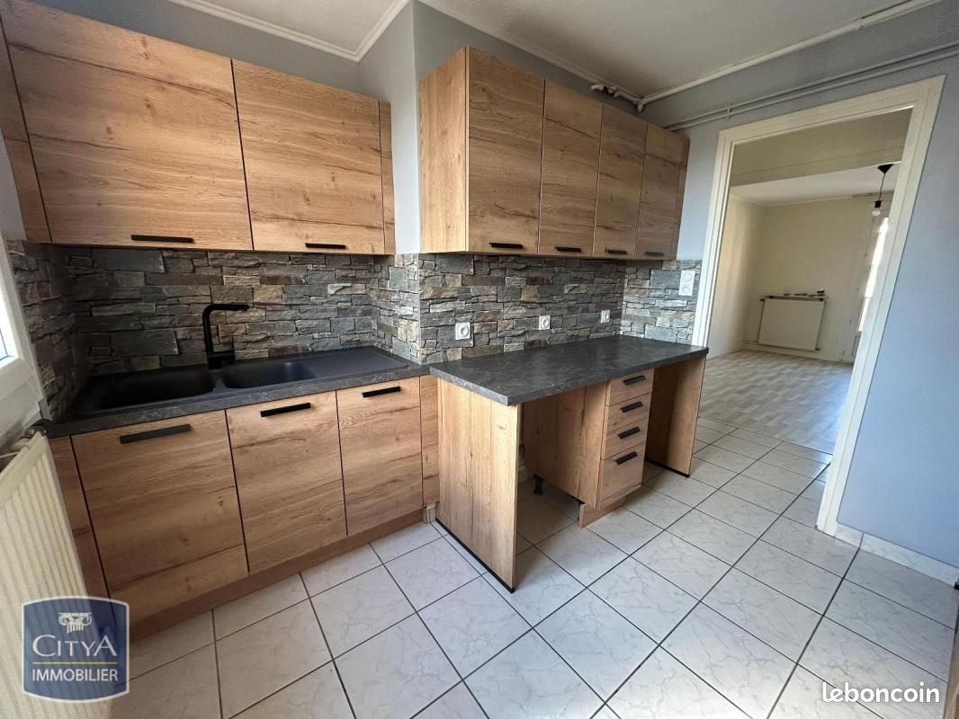 Appartement 3 pièces 63 m² · à Roanne · 63 m² · 565 €