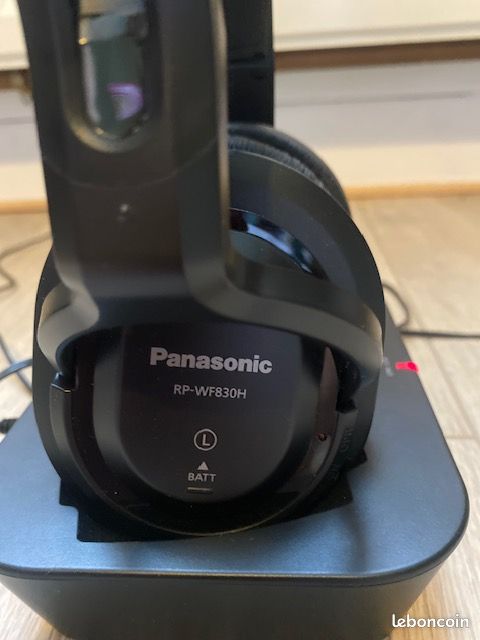 XRHTONG Prime Coussinets De Remplacement Compatibles Avec Panasonic RP-WF820 RP-WF830 Casques Coussins (Cuir Protéiné/Mousse à Mémoire De Forme