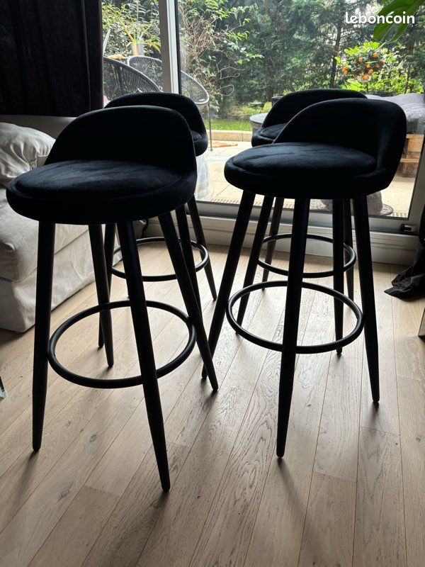 Chaise de bar WOLTU noire (image 1)