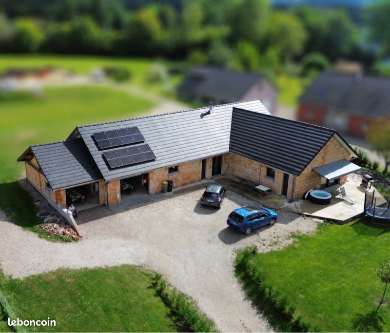 Maison 8 pièces 170 m² · à Fougerolles-Saint-Valbert · 170 m² · 240 000 €