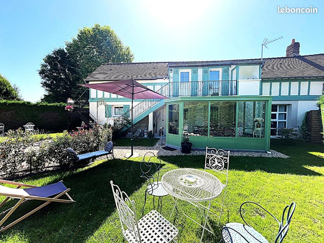 Maison 8 pièces 132 m² · à Lyons-la-Forêt · 132 m² · 303 000 €