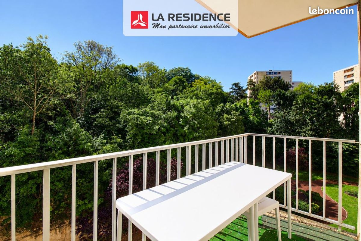 Appartement 4 pièces 72 m² · à Poissy · 72 m² · 250 000 €