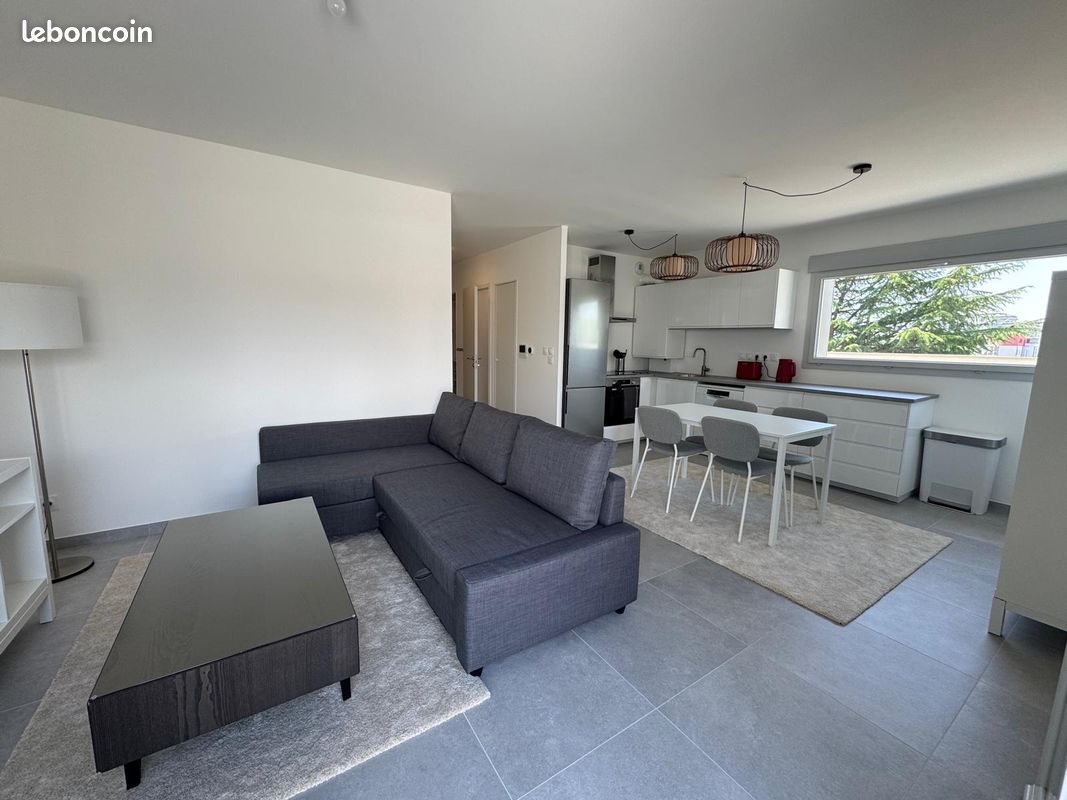 Appartement 2 pièces 50 m² · à Ferney-Voltaire · 50 m² · 349 000 €