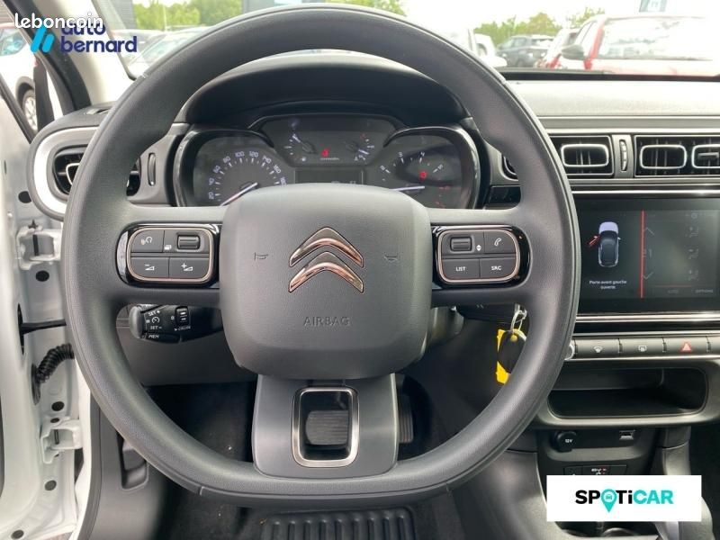 Citroen C3 1.2 PureTech 110ch S&S Shine EAT6 (image 13)