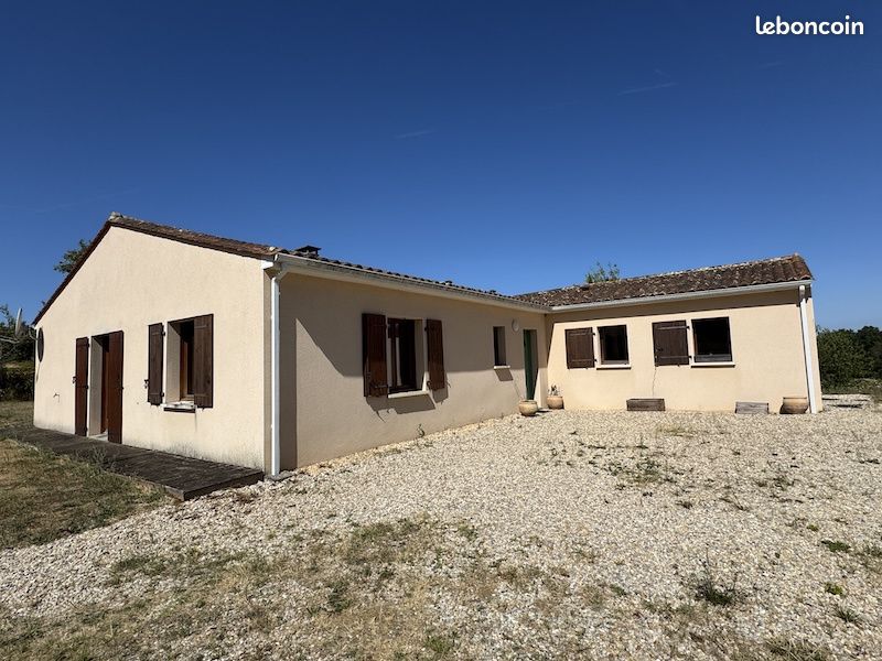 Maison 5 pièces 160 m² · à Oriolles · 160 m² · 239 400 €