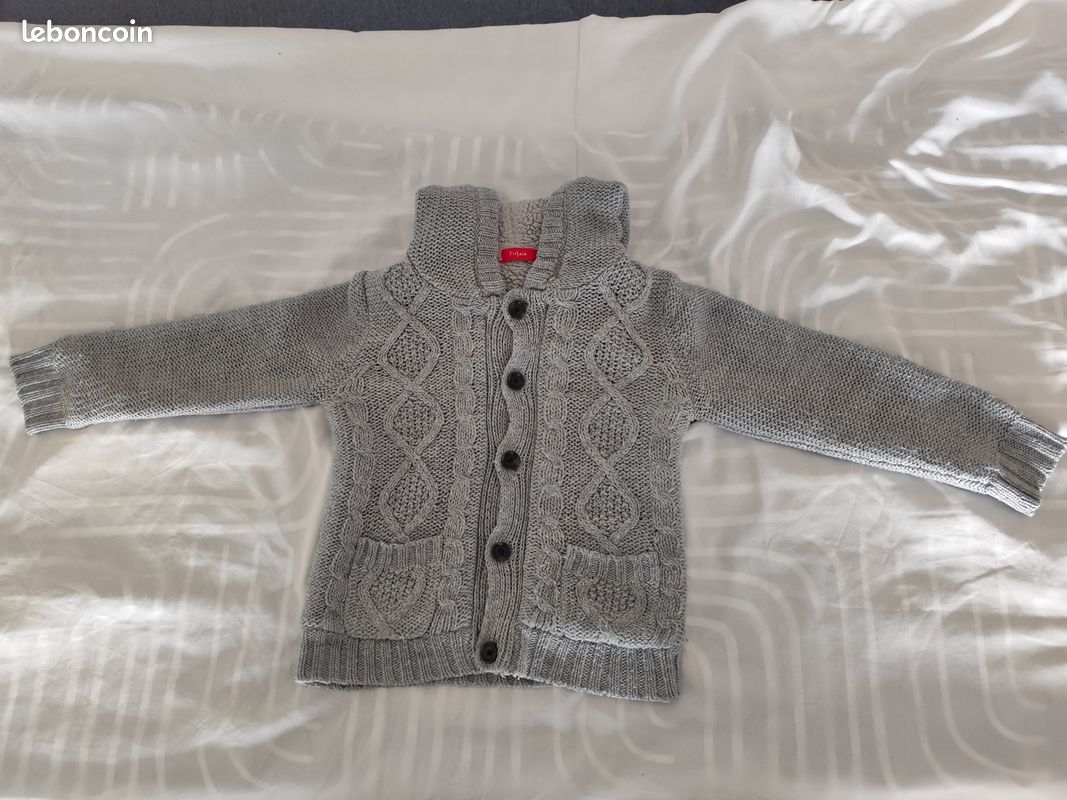 Vêtements enfant 4-6/7 ans (image 8)