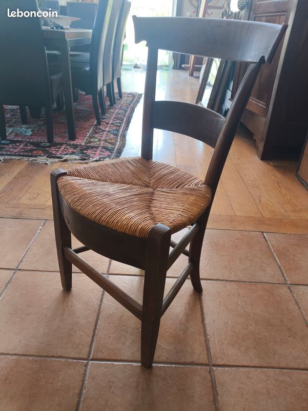 Chaise ancienne (image 1)