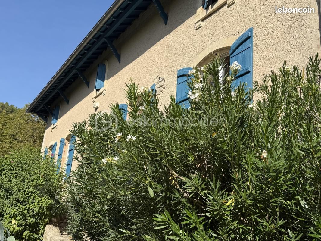 Maison 8 pièces 343 m² · à Damazan · 343 m² · 495 000 €