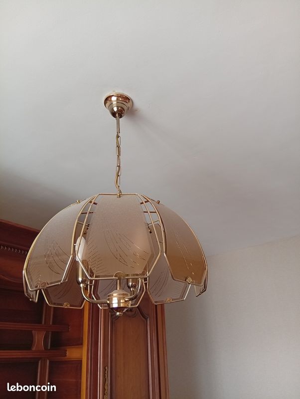 Lustre (image 1)