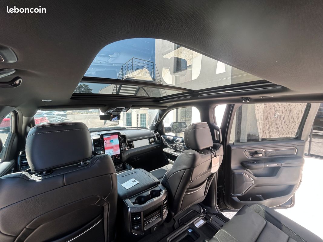 Dodge ram 1500 crew cab 5.7 v8 limited night edition 2026 / Eligible E85 (image 12)